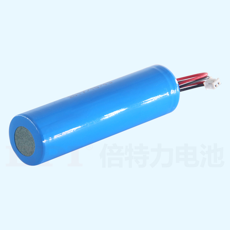 吸奶器鋰電池3.7V 2200mAh圓柱鋰離子電池，應(yīng)用于小風(fēng)扇、看戲機(jī)、自行車(chē)